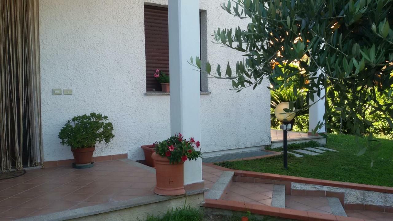B&B Il Girasole Ortonovo Eksteriør bilde